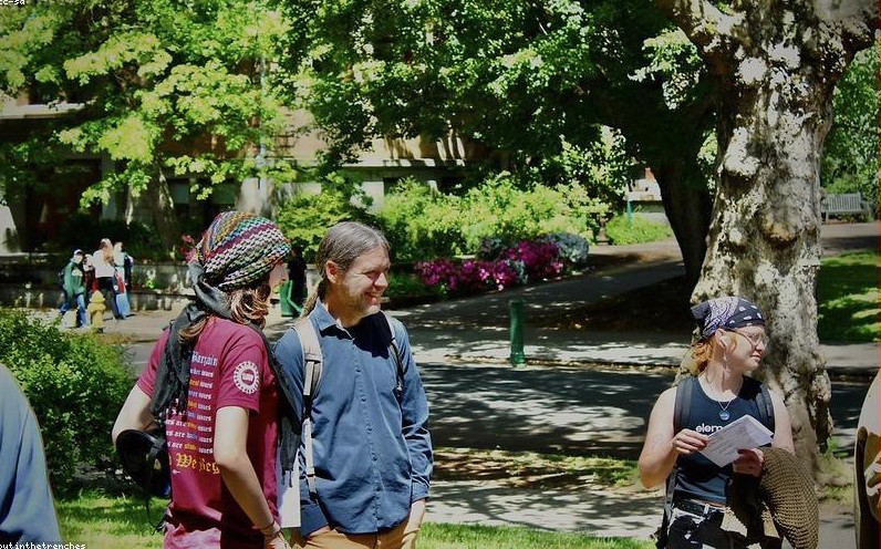 2026年，AI不再‘思考’——它开始替你签劳动合同